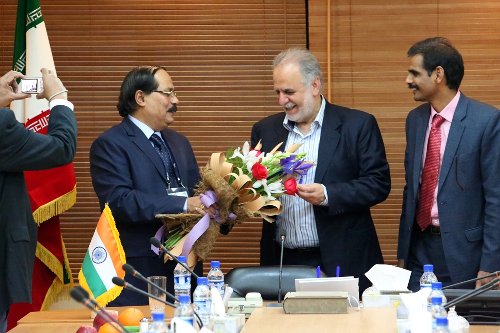 Iran, India Cooperating in Aluminum Sector 2016/04/10